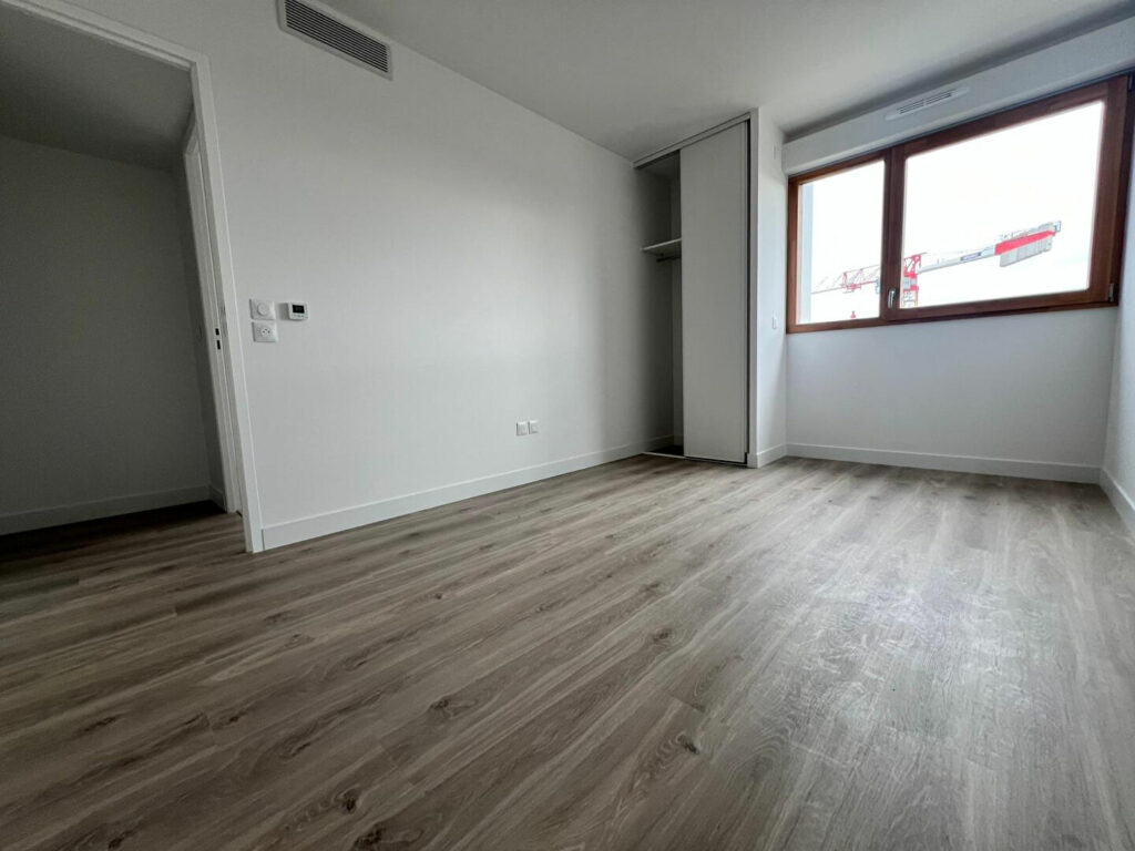 APPARTEMENT BUSSY SAINT GEORGES 3 PIECES 67.3 m²