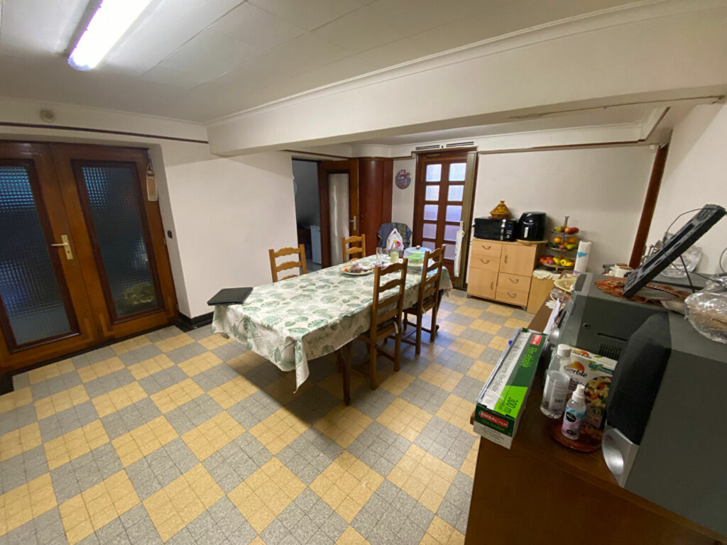 MAISON VAUJOURS 8 PIECES 170 m²