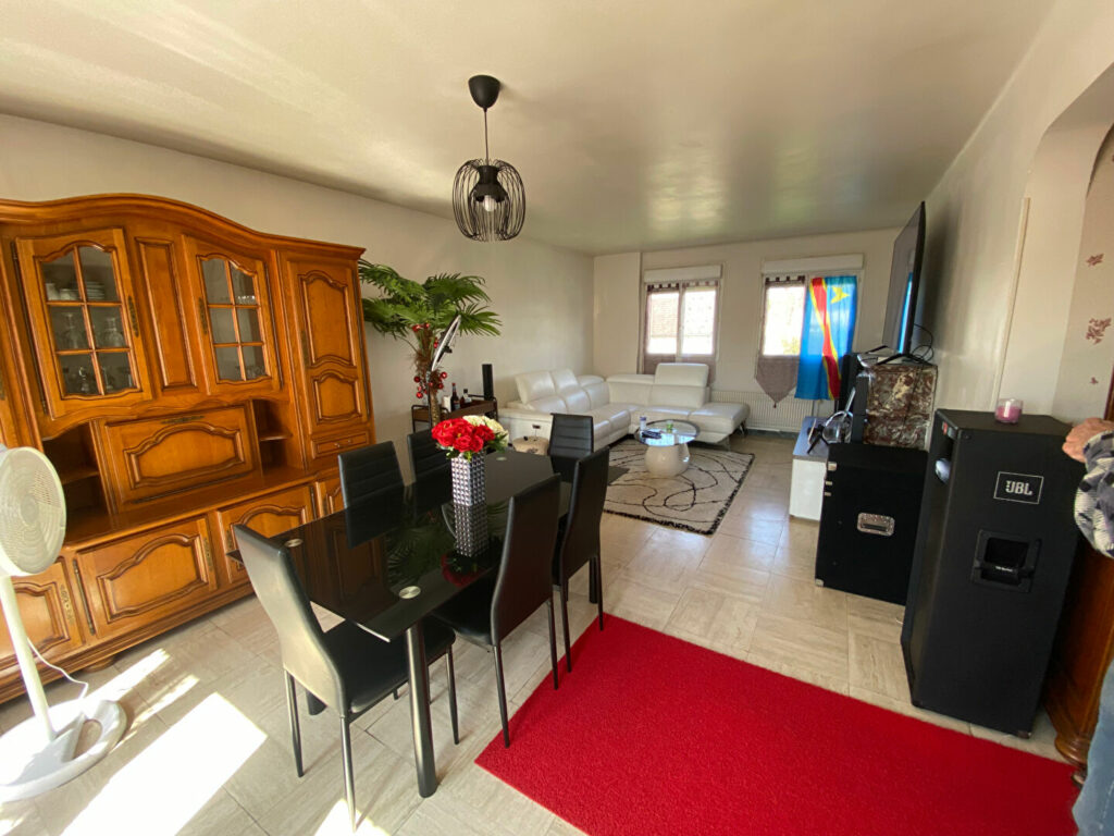 MAISON VILLEPINTE 9 PIECES 250 m²